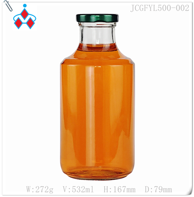 Skleněná láhev s nealkoholickým nápojem 500 ml